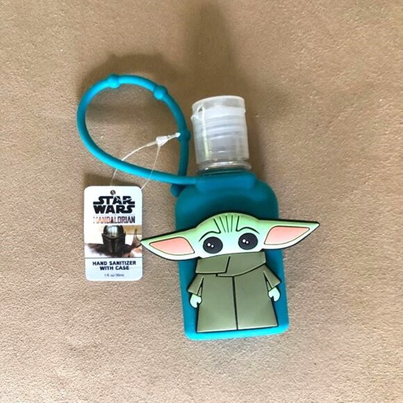 Star Wars Mandalorian Set of 3 Grogu Hand Sanitizer Holders NWT - Picture 3 of 6